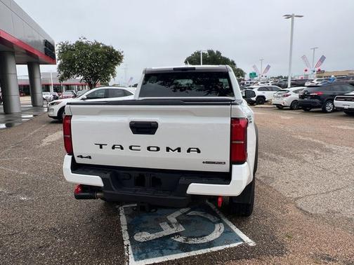 2024 Toyota Tacoma TRD Off Road