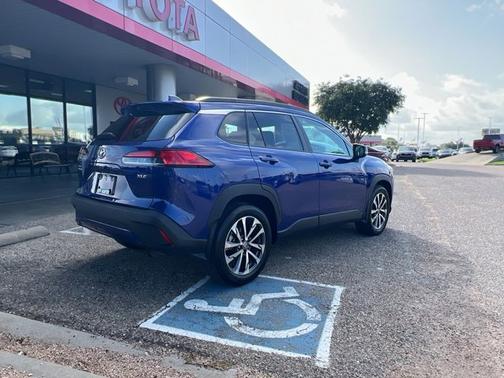 2023 Toyota Corolla Cross XLE