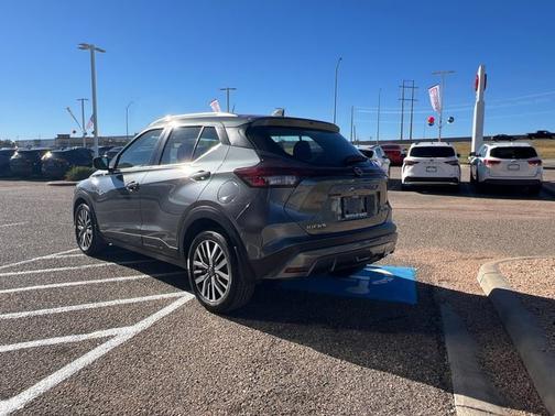 2024 Nissan Kicks SV
