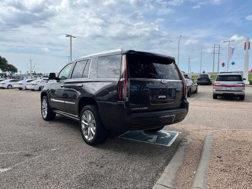 2018 Cadillac Escalade Premium Luxury