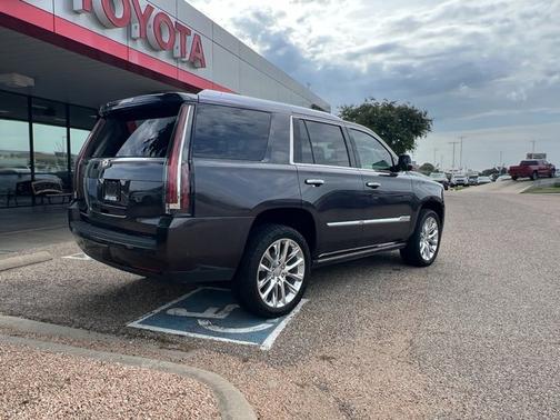 2018 Cadillac Escalade Premium Luxury