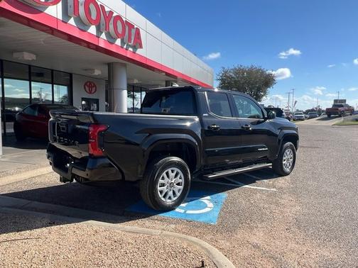 2025 Toyota Tacoma SR5