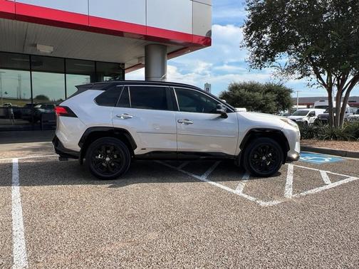 2024 Toyota RAV4 Hybrid XSE