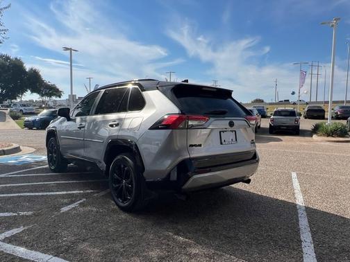 2024 Toyota RAV4 Hybrid XSE