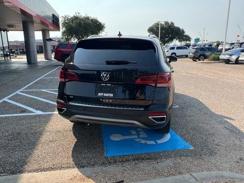 2022 Volkswagen Taos SE