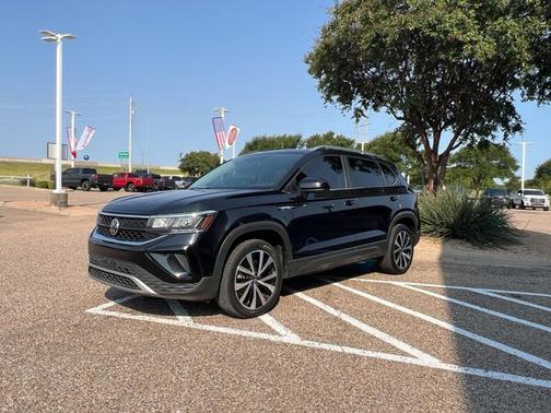 2022 Volkswagen Taos SE