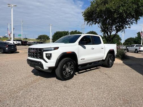 2024 GMC Canyon 4WD AT4