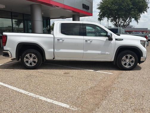 Summit White 2025 GMC Sierra 1500 SLT