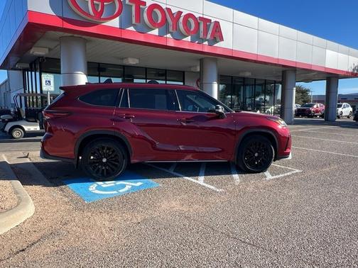 2024 Toyota Highlander XSE