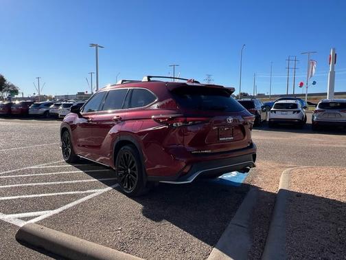 2024 Toyota Highlander XSE
