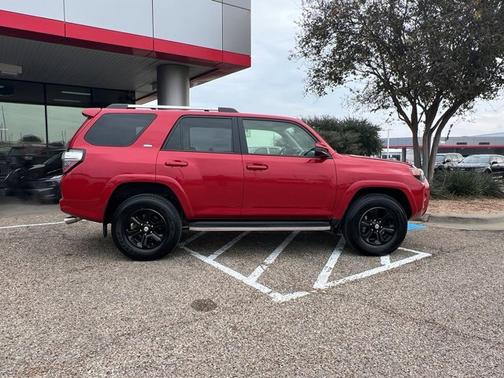 2022 Toyota 4Runner SR5