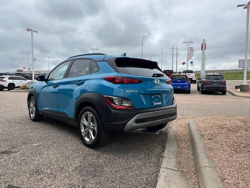2023 Hyundai KONA SEL