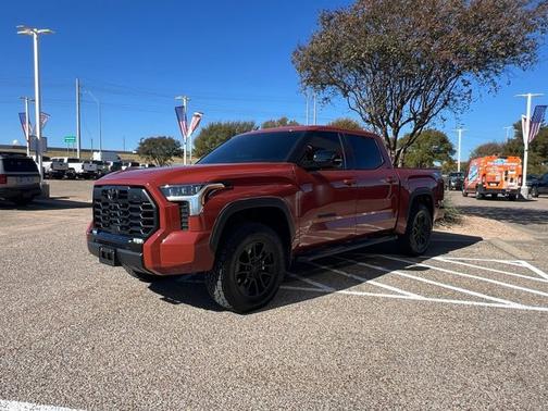 2025 Toyota Tundra CrewMax 5.5' Bed (Natl)