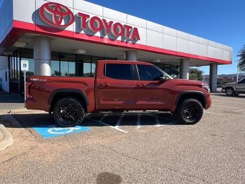 2025 Toyota Tundra CrewMax 5.5' Bed (Natl)
