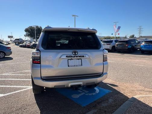 2023 Toyota 4Runner SR5