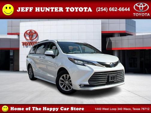 2023 Toyota Sienna XLE