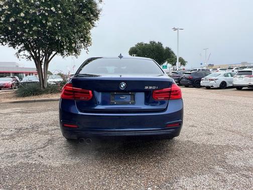 2018 BMW 330 i