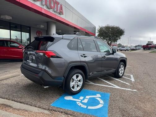 2020 Toyota RAV4 Hybrid XLE