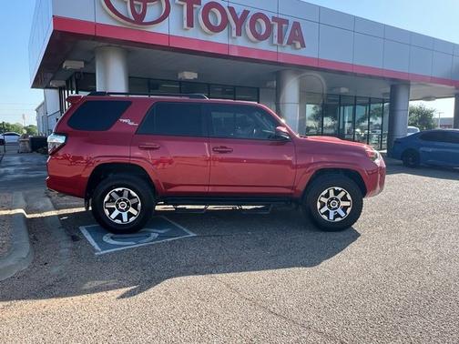 2022 Toyota 4Runner TRD Off Road