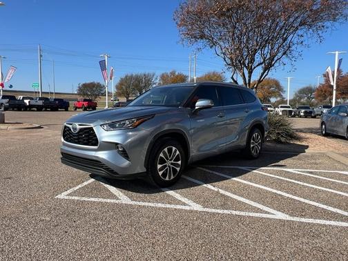 2020 Toyota Highlander Hybrid XLE