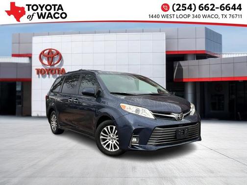 2020 Toyota Sienna XLE Premium