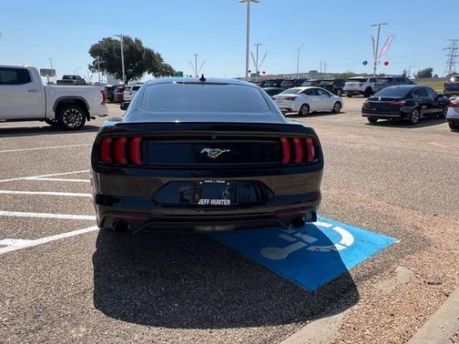 2020 Ford Mustang EcoBoost