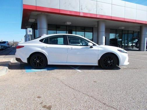 Ice Cap 2026 Toyota Camry LE