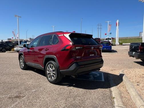 2020 Toyota RAV4 XLE Premium