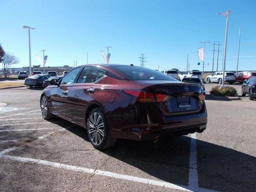 2024 Nissan Altima 2.5 SL