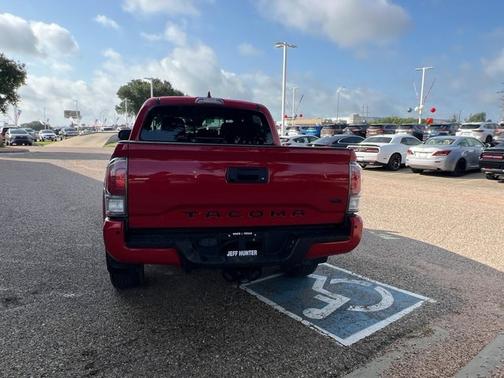 2022 Toyota Tacoma TRD Sport