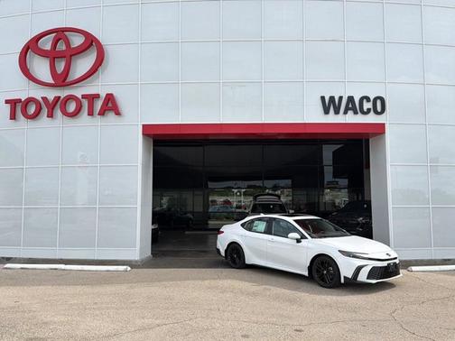 Ice Cap 2026 Toyota Camry SE