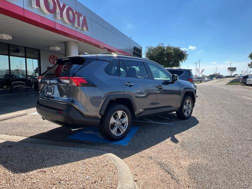 2023 Toyota RAV4 Hybrid LE