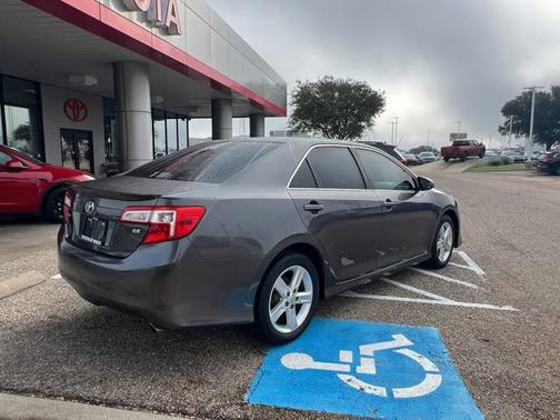 2013 Toyota Camry SE