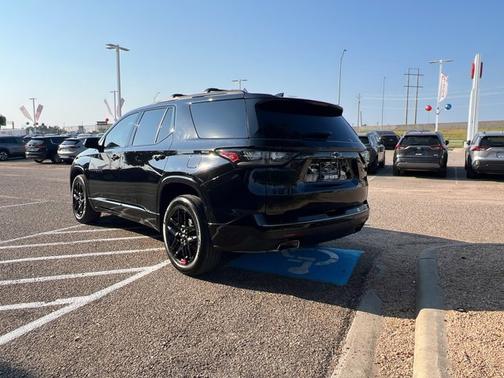 2021 Chevrolet Traverse Premier