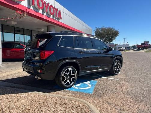 2023 Honda Passport Elite