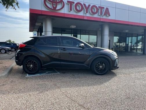 2021 Toyota C-HR XLE