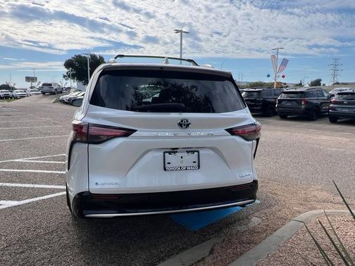 2025 Toyota Sienna Limited