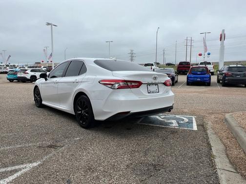 2020 Toyota Camry LE
