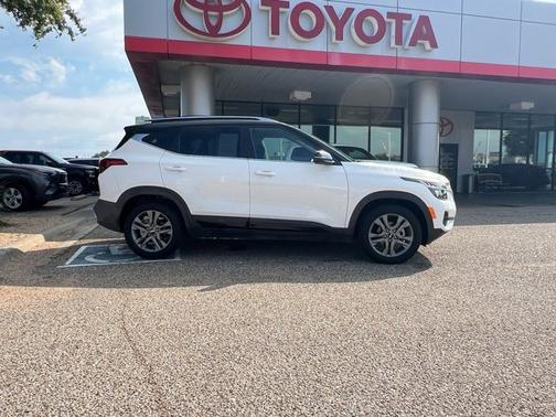 2021 Kia Seltos S
