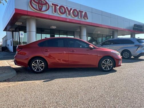 2023 Kia Forte LXS