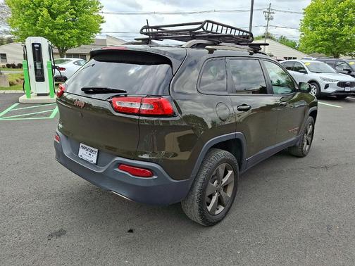 Recon Green Clearcoat 2016 Jeep Cherokee Latitude