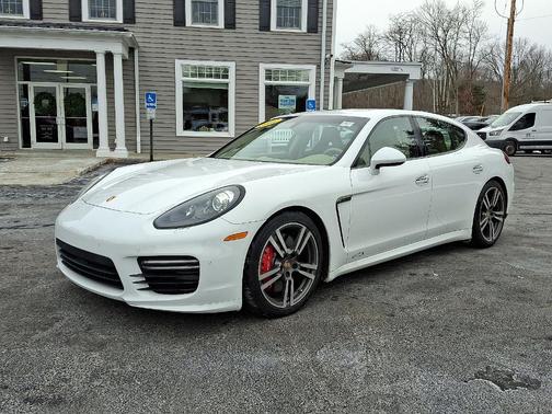 2015 Porsche Panamera GTS