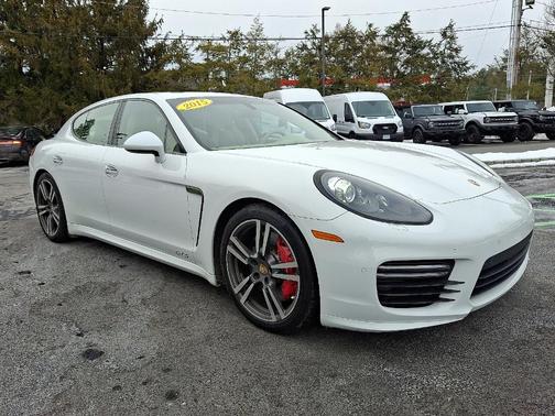 2015 Porsche Panamera GTS