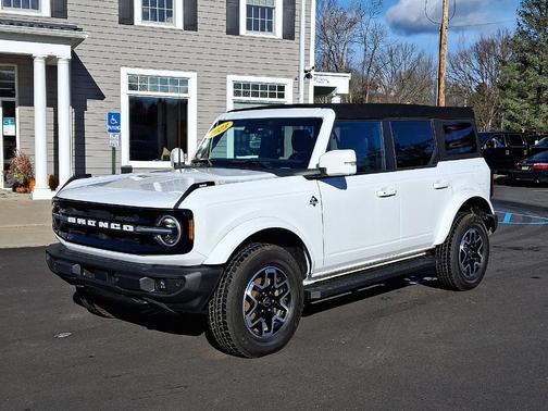 2023 Ford Bronco Outer Banks