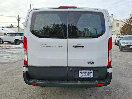 2024 Ford Transit-250 
