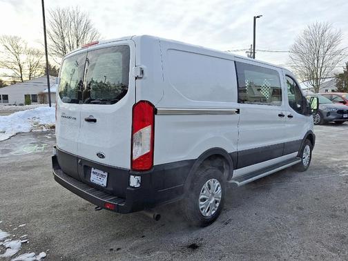 2024 Ford Transit-250 