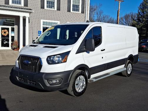 2024 Ford Transit-250 