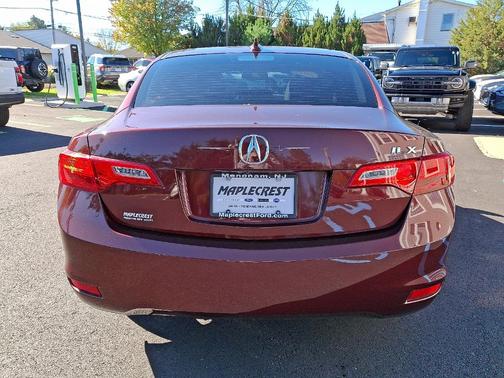 2015 Acura ILX 2.0L Technology