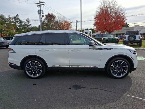 2022 Lincoln Aviator Reserve AWD