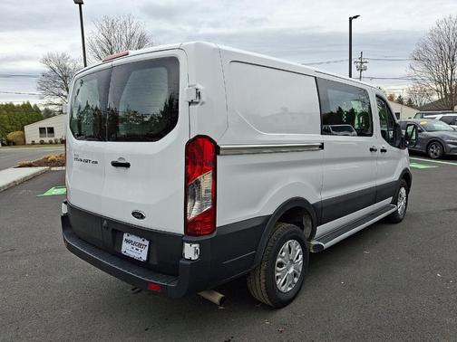 2024 Ford Transit-250 